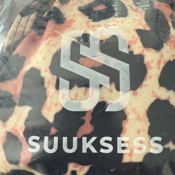 Leopard Print One-Piece Swimsuit SUUKSESS Leopard Women's Bathing Suit Swimsuit - Picture 7 of 8